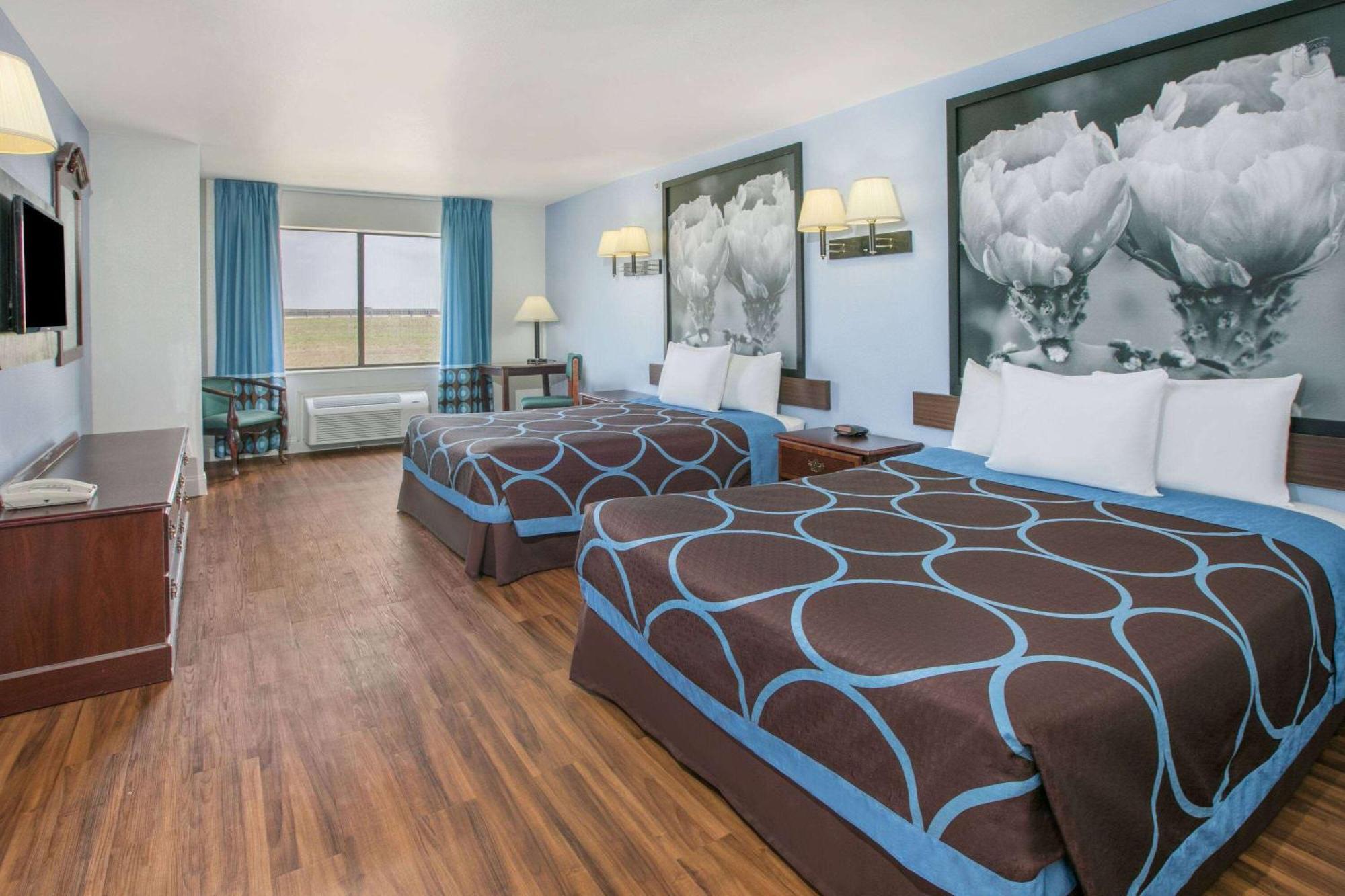 Super 8 By Wyndham Garland North Dallas Area Exterior photo
